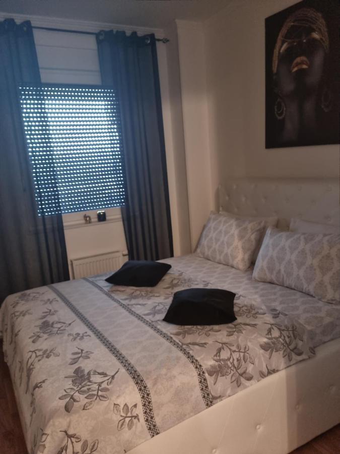 Apartman Anamarija Banja Luka Exterior foto